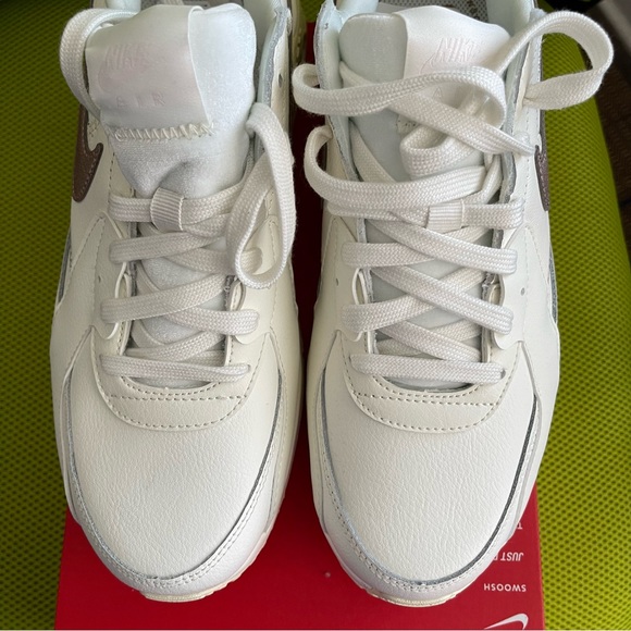 Women's Nike Air Max Excee Lea Sail/Mtlc Red Bronze (DM0837 100) Sold Out Rare - Picture 7 of 9